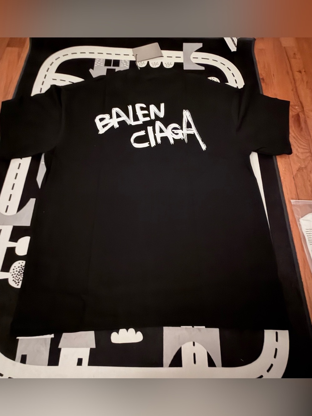 Black Tee Size M/L
